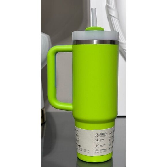 Stanley Quencher H2.0 FlowState Tumbler 30oz, BRIGHT LIME - Picture 2 of 4